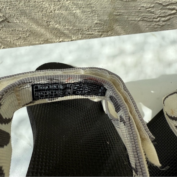 Teva Universal Black and Cream Strap Sandals, 8 - Picture 2 of 7
